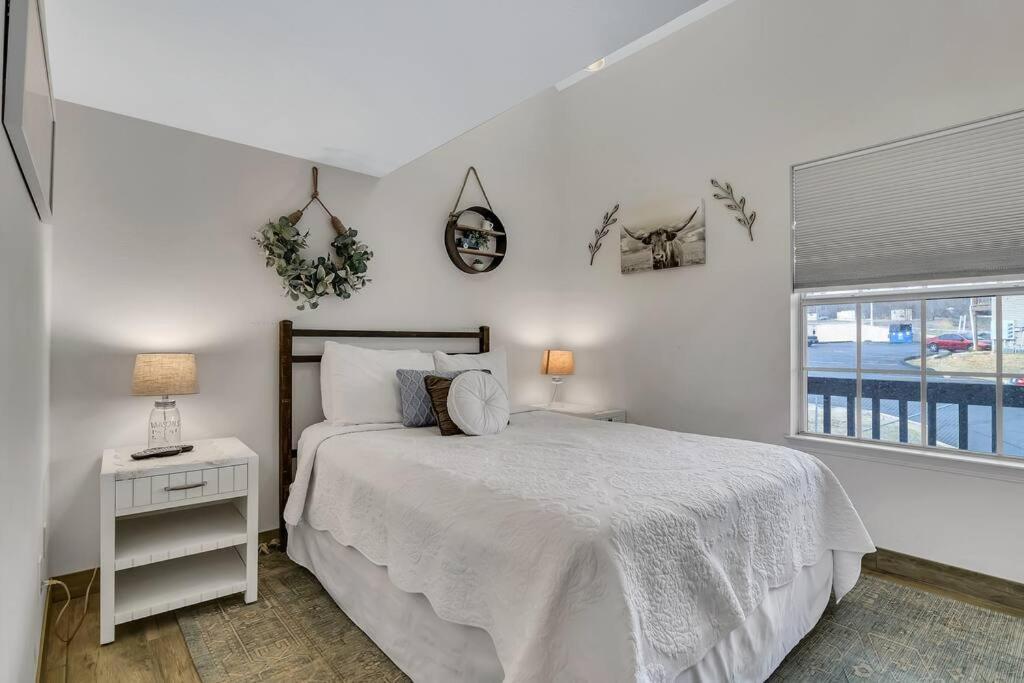 Fall Creek Condo Near The Strip! ブランソン エクステリア 写真